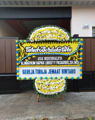 Papan Bunga Duka di Karang Timur