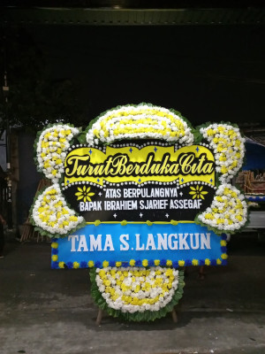 Papan Bunga Duka di Karang Timur